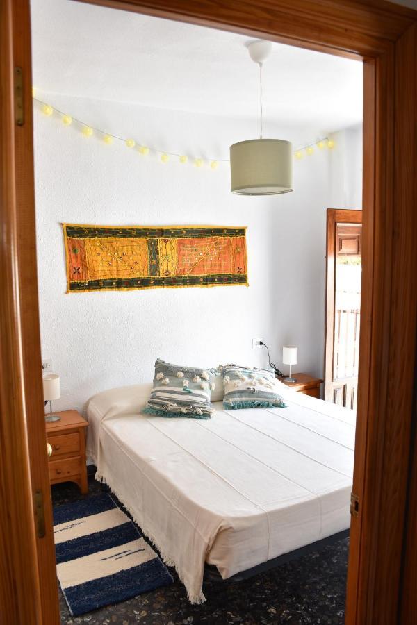 Alojamiento Ruta Del Mulhacen Apartment Pampaneira Bagian luar foto